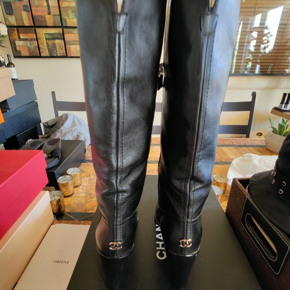 New Chanel boots size 39.5 - Picture 2 of 8